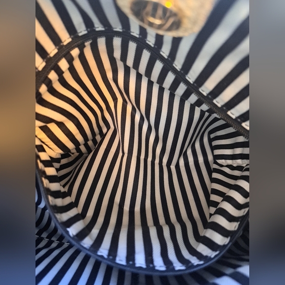 EUC Kate Spade Jenny Southport Cream & Black Leather Neutral Tote Purse Bag - Picture 11 of 15